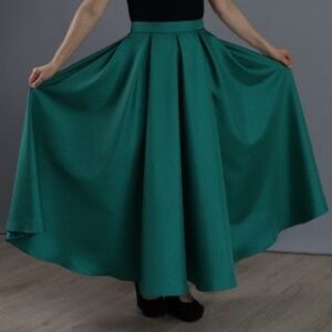 Half -circle skirt with box pleats