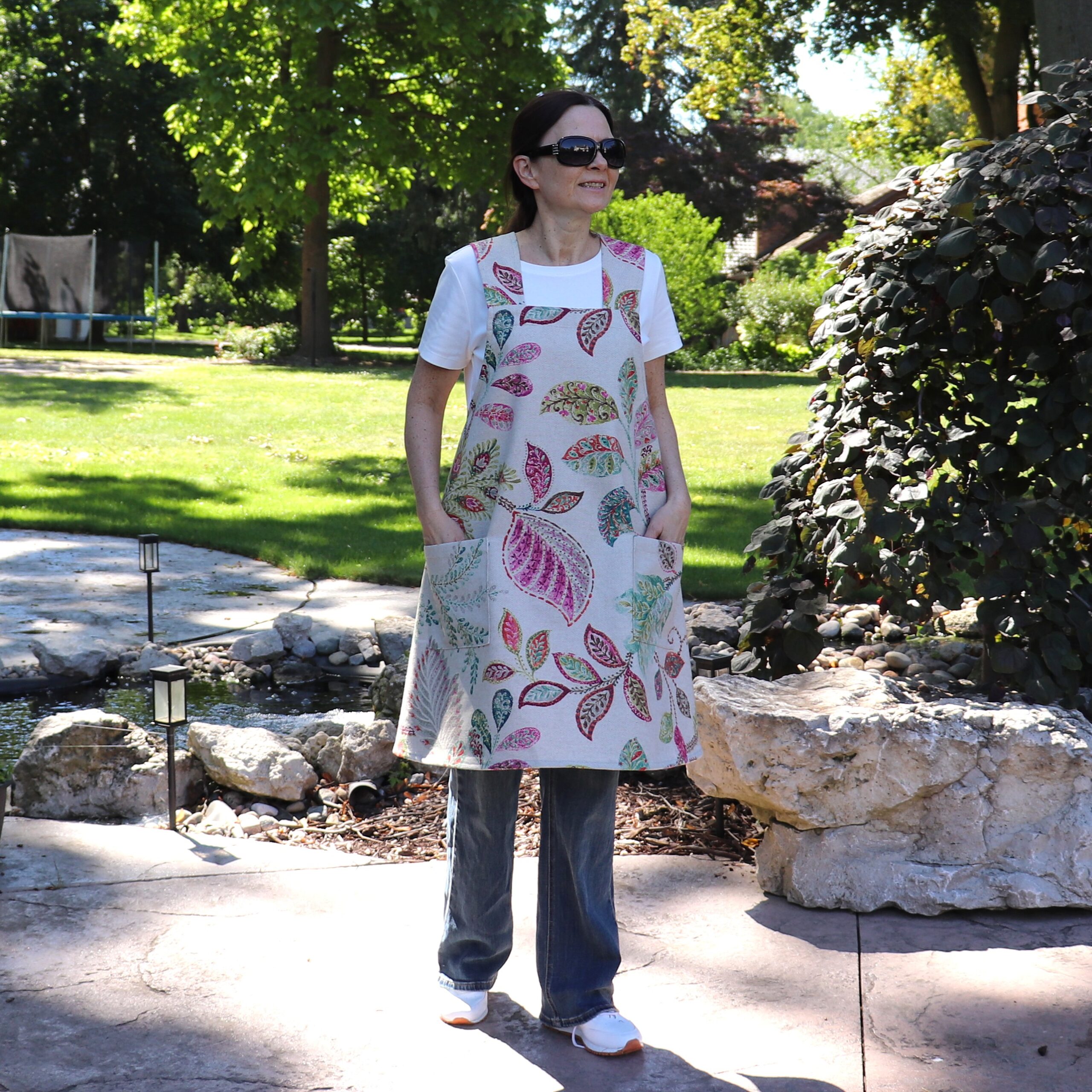 Cross Back Apron Sewing Pattern PDF | Unisex Apron with Pockets - Image 3