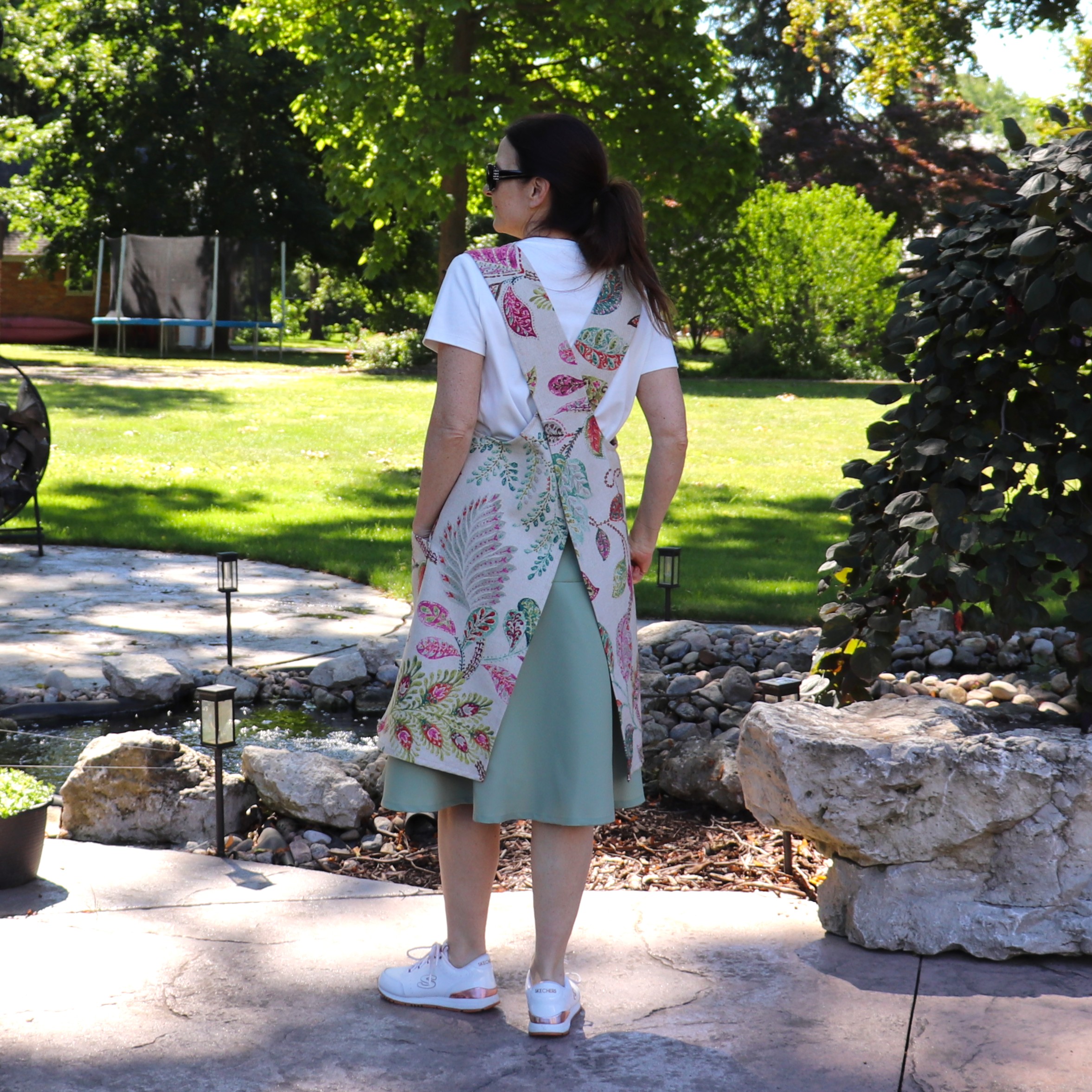 Cross Back Apron Sewing Pattern PDF | Unisex Apron with Pockets - Image 6